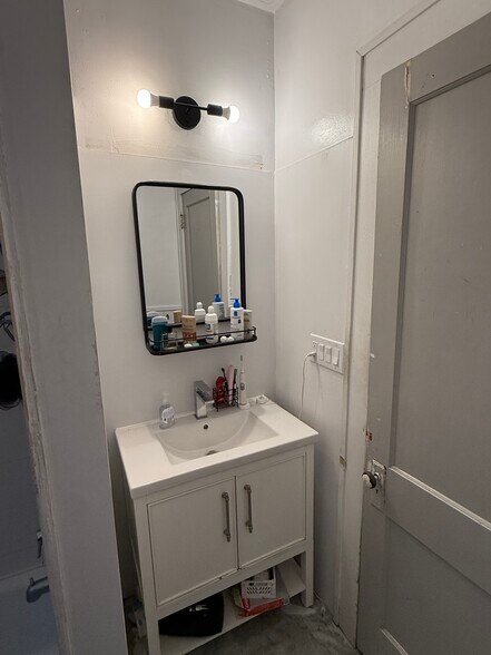 Main floor bathroom - 670 S Governor St