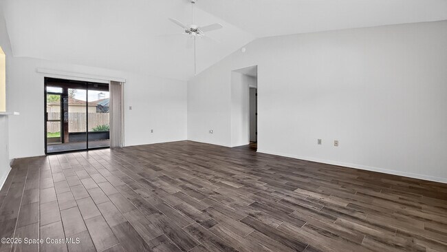 Building Photo - 1141 Mast Ct SE