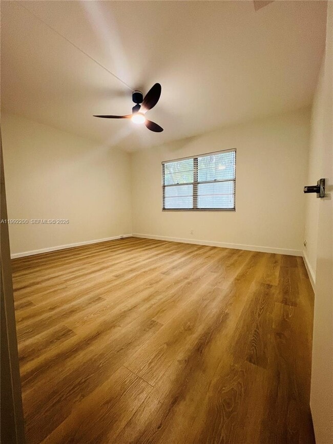 Building Photo - 2402 Antigua Cir