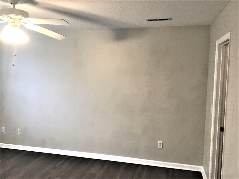 Building Photo - 1 Warbler Ct