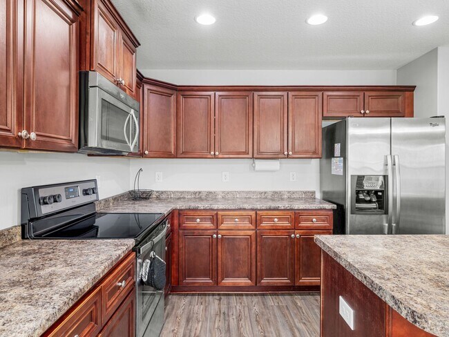 Building Photo - Beautiful Home Close to MCAS New River Air Station