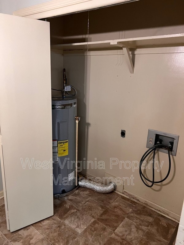 Building Photo - 184 Wyndale Dr