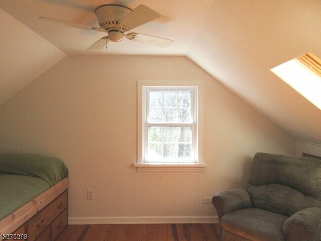 Building Photo - 416 Springbrook Trail