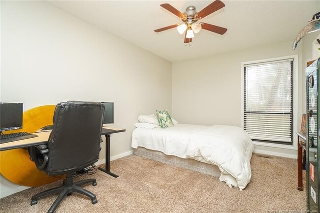 Building Photo - 425 Bayberry Ct