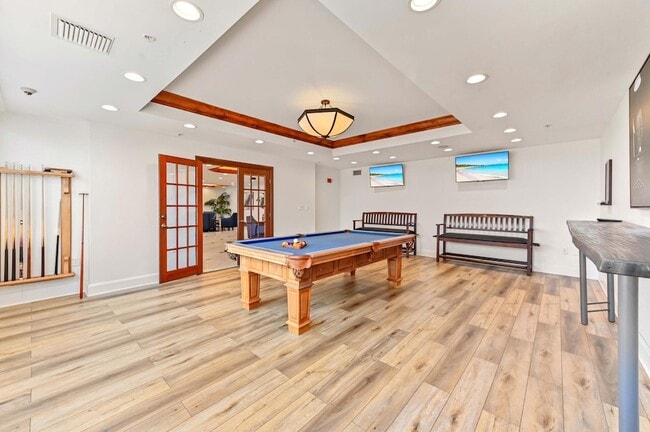 Building Photo - 1801 N Flagler Dr