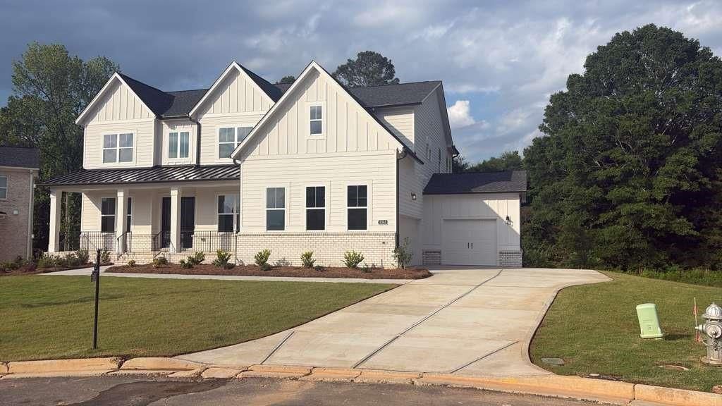Building Photo - 5365 Travers Ln