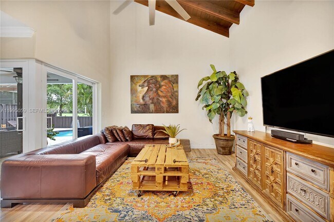 Building Photo - 1610 W Sandpiper Cir