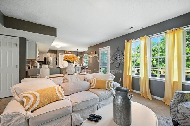 Building Photo - 3006 Creek Meadow Cir