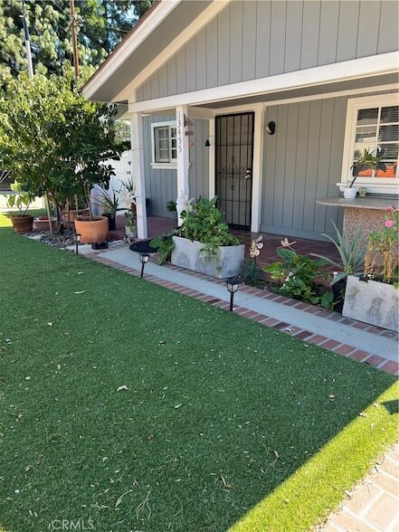 Building Photo - 13455 Bradley Ave