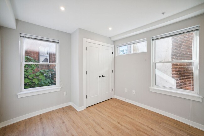 Building Photo - 1725 N 25th St