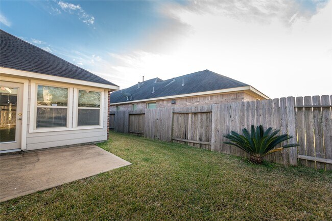 Building Photo - 19214 Garrett Knolls Ln