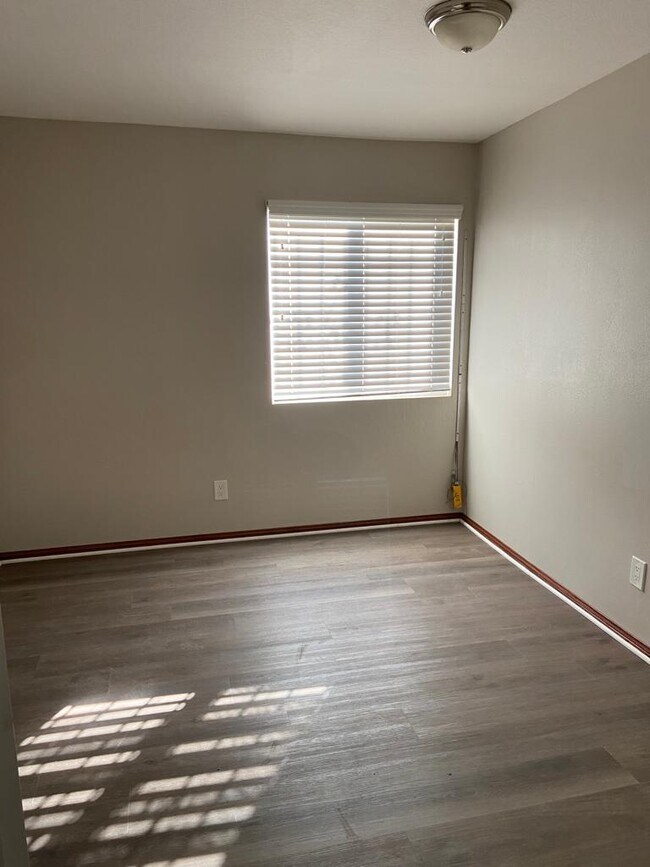 BEDROOM #2 - 125 N Cabrillo Ave