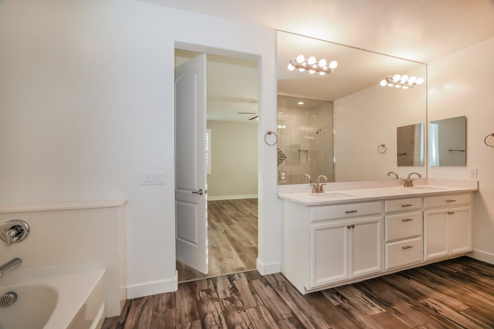 Building Photo - 10605 E Durant Dr