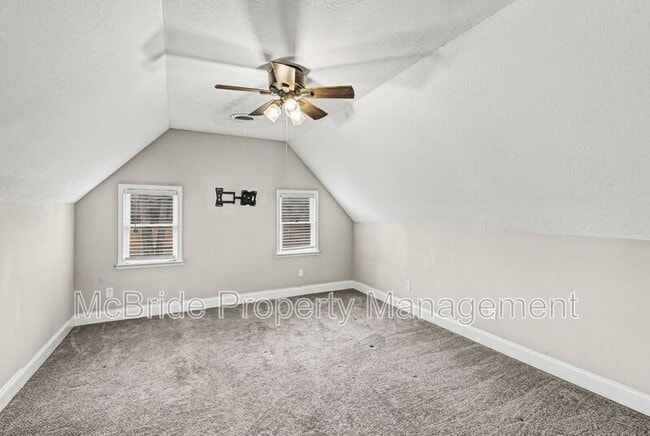 Building Photo - 1304 Dominica Dr