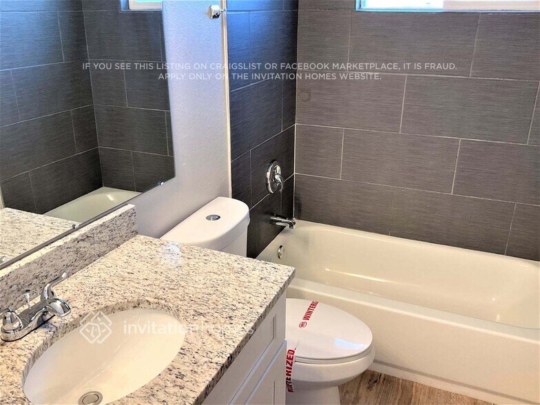 Building Photo - 4645 Ramblewood Dr