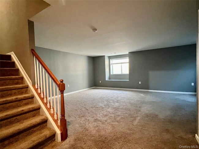 Building Photo - 19 Highrose Ridge Way
