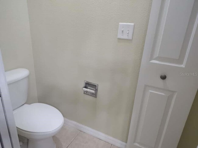 Building Photo - 703 Bobcat Ct