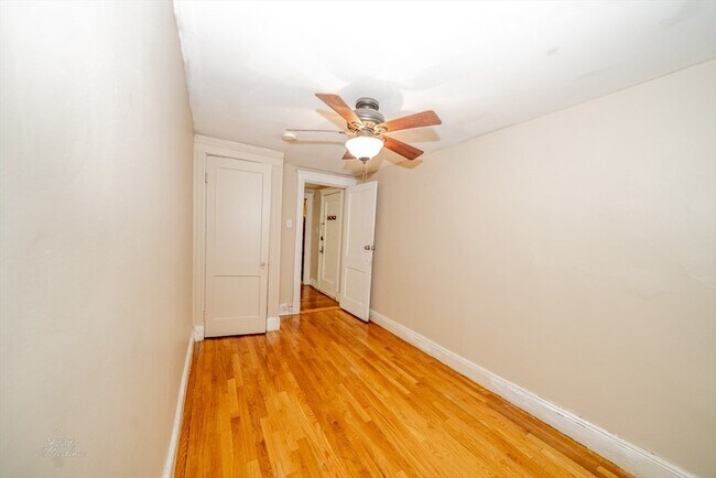 Building Photo - 32 Sidlaw Rd
