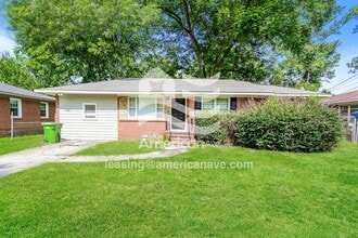 Building Photo - 2315 Japonica Dr