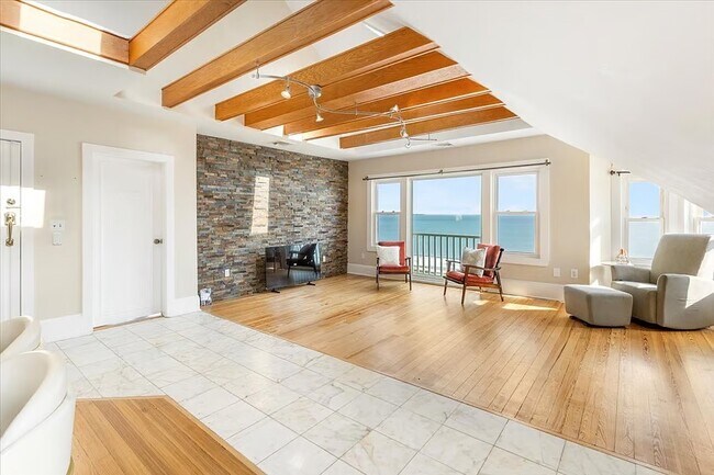 Building Photo - 61 Coral Ave