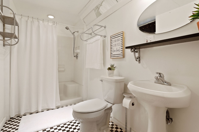 Lower level Bath - 515 W 22nd St