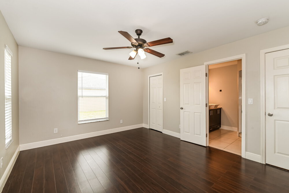 Building Photo - 845 SW 37th Ln