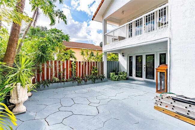 Building Photo - 8909 SW 108th St
