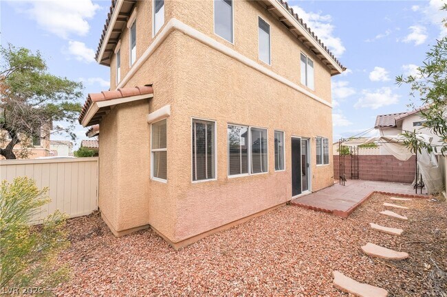 Building Photo - 7858 Windhamridge Dr