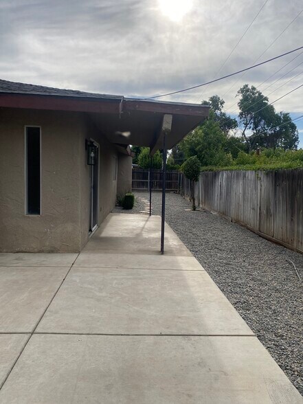 Building Photo - 3136 W Austin Way