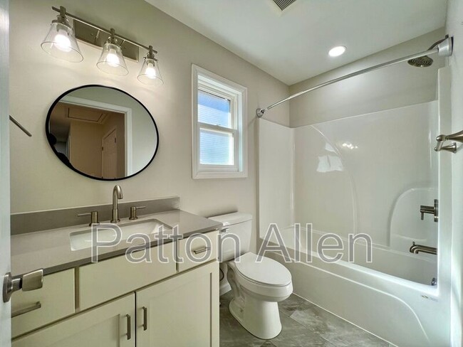 Building Photo - 305 Glenn Bridge Rd