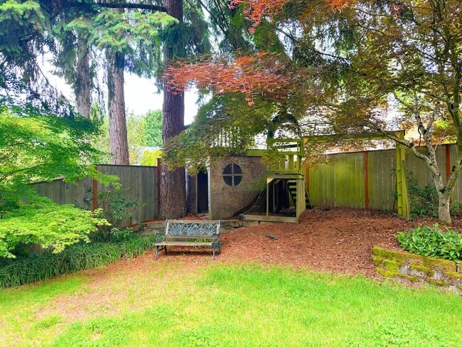 Building Photo - Gorgeous 4-Bedroom, 2.5-Bathroom House in Beaverton with Fenced Backyard, Cozy Gas Fireplace - $1...