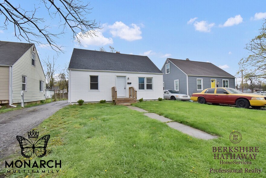 Building Photo - 2566 Atwood Ter