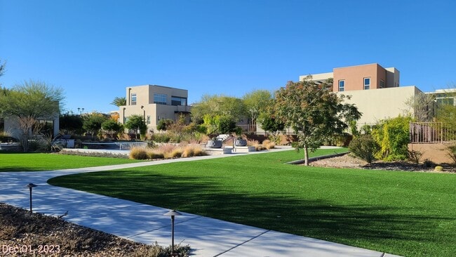Building Photo - Townhome located in Trilogy community in Summerlin.