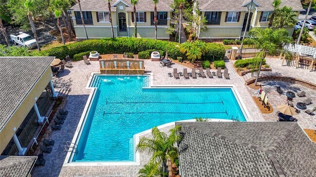 Building Photo - 10201 Courtney Palms Blvd