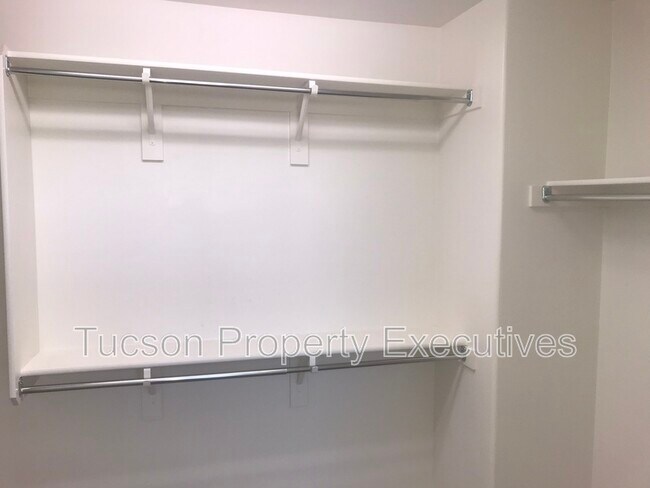 Building Photo - 11545 W Oilseed Dr