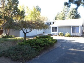 Building Photo - 61591 SE Orion Dr