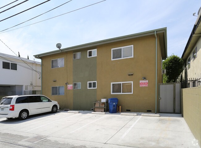 Building Photo - 3930 Inglewood Blvd