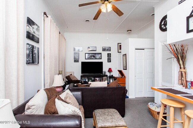 Building Photo - 80-82 Milton Ave