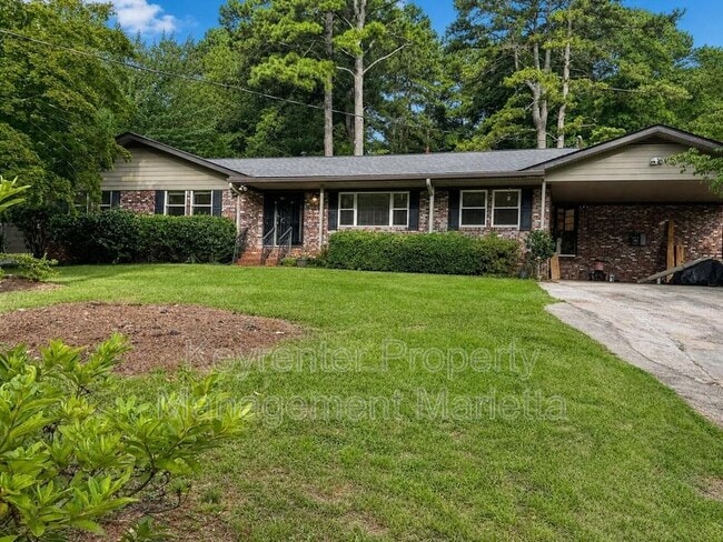 Building Photo - 725 McBurnette Rd N E