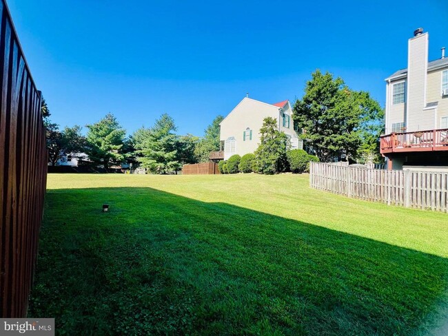 Building Photo - 2528 Ayr Ct