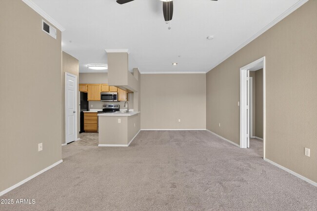 Building Photo - 5401 E Van Buren St