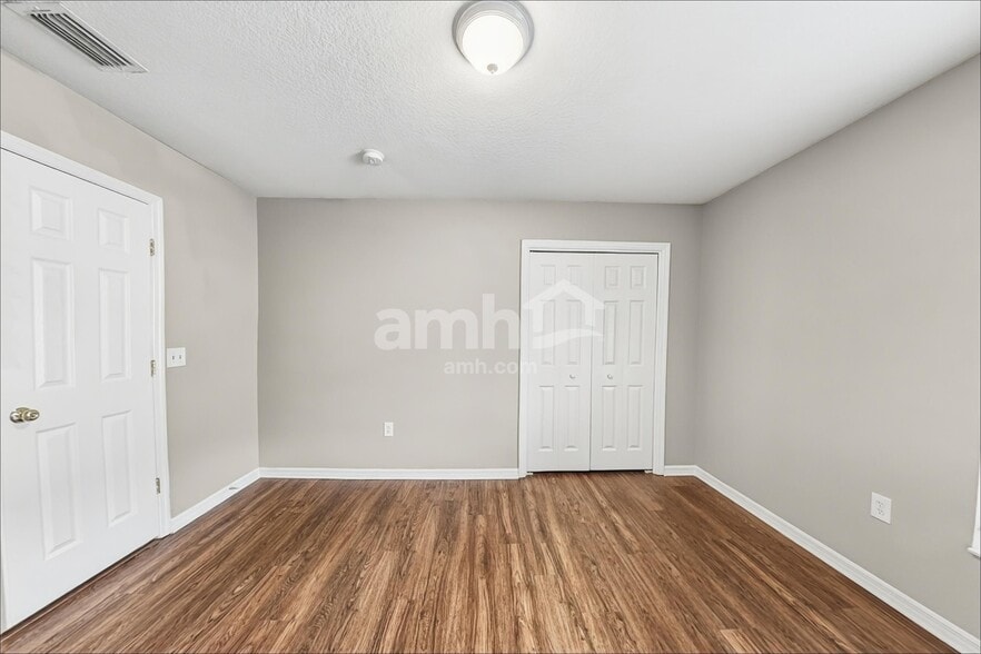 Building Photo - 30719 Tremont Dr