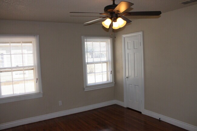 Building Photo - PRE -LEASING FOR AUGUST ! Spacious 4 Bedroom/2 Bath House