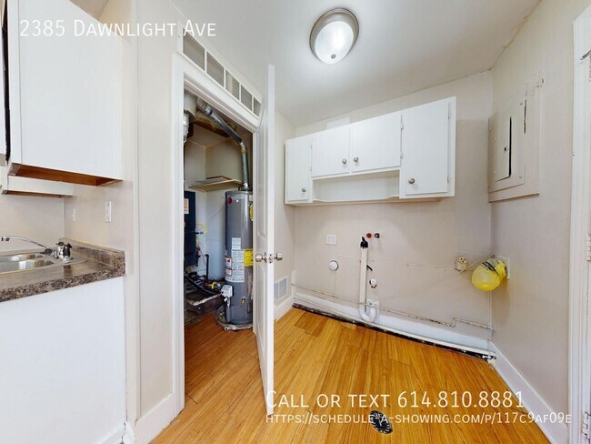 Building Photo - 2385 Dawnlight Ave