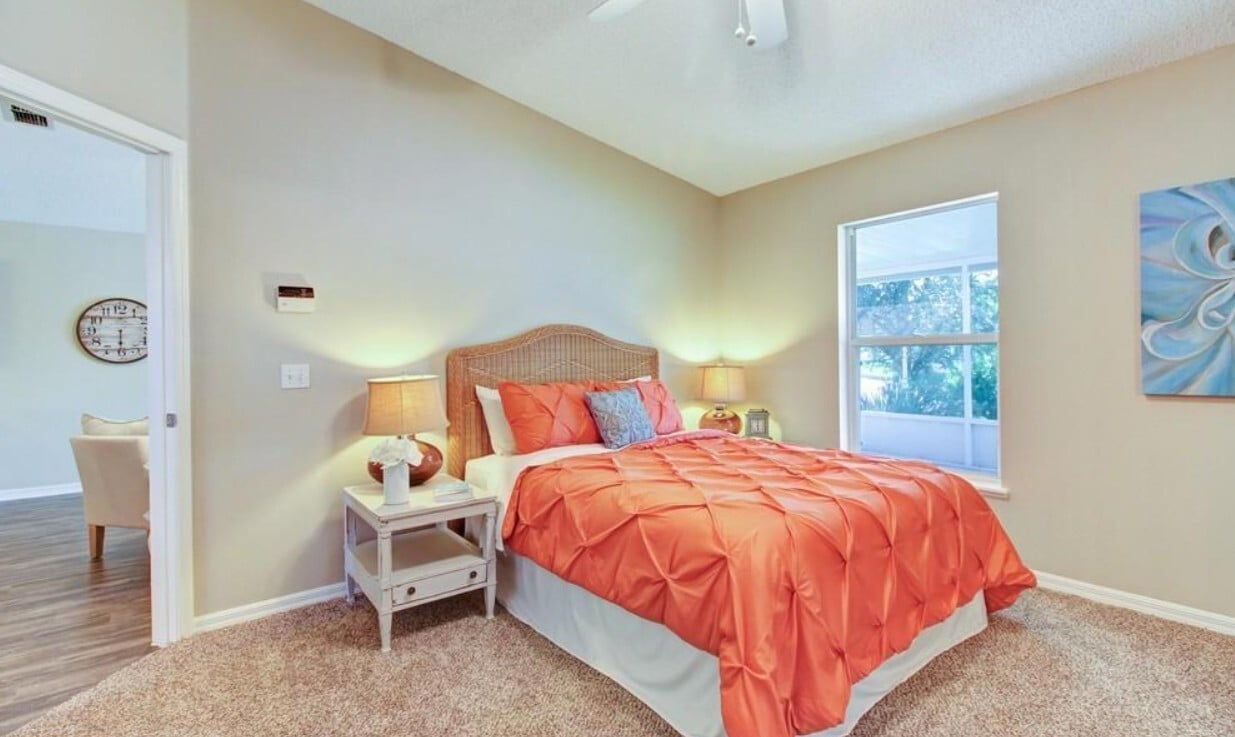 Building Photo - 90 Reeding Ridge Dr E