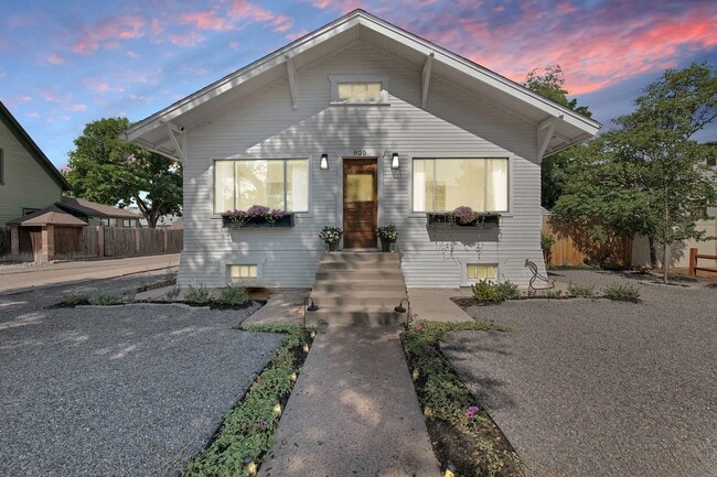 Building Photo - 825 N 7th St