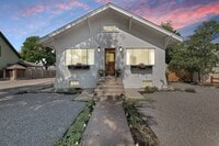 Building Photo - 825 N 7th St