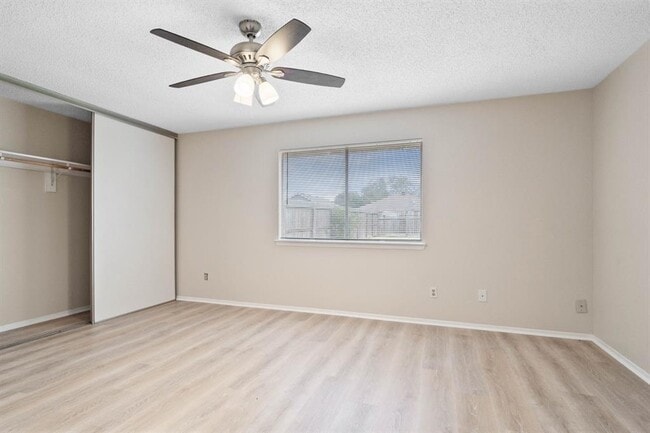 Building Photo - 23302 Summer Pine Dr