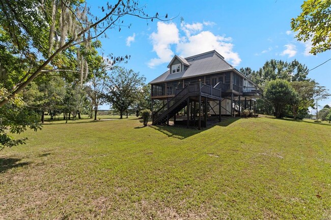 Building Photo - 2395 Alabama River Pkwy