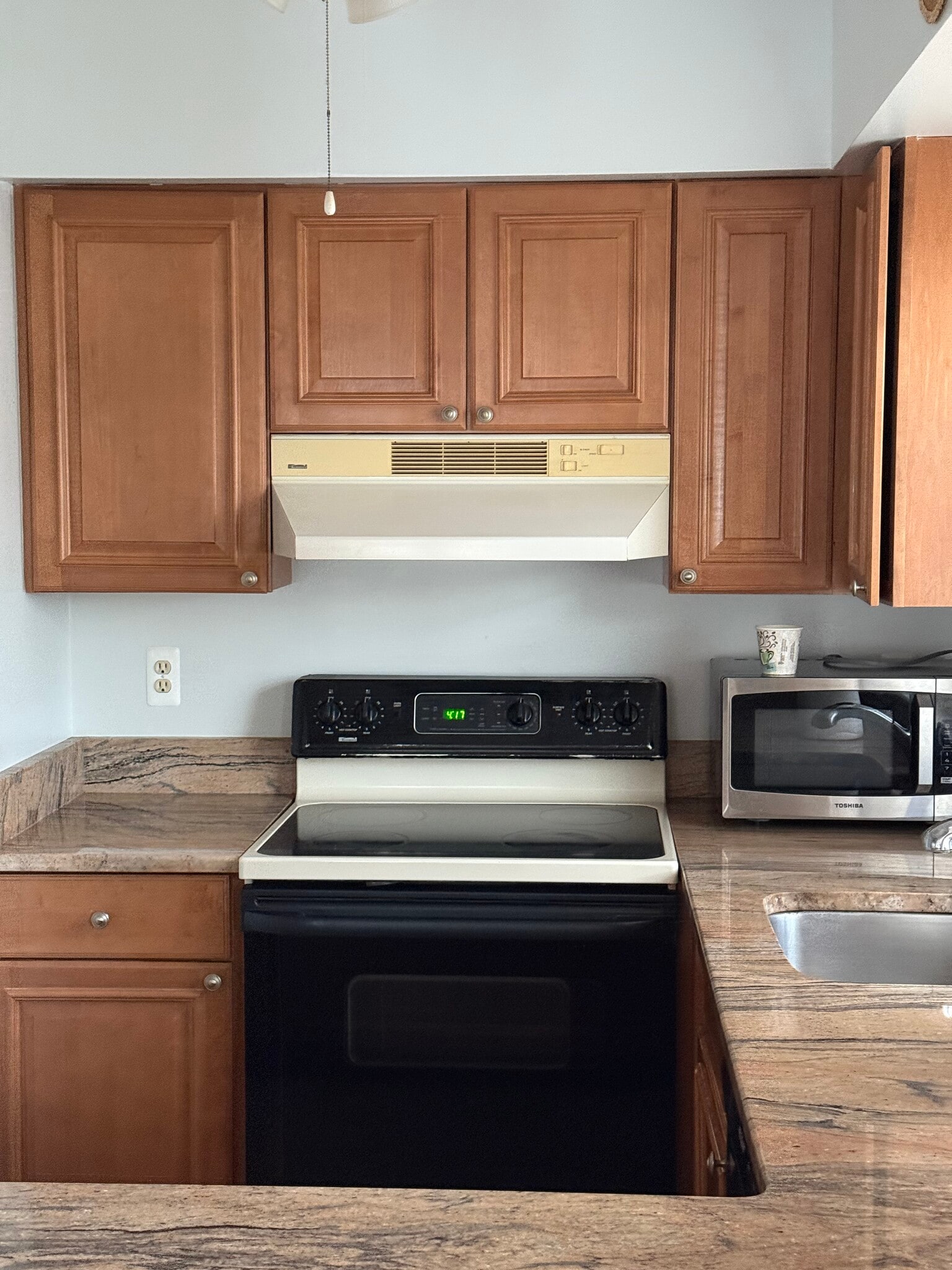 Building Photo - 80 Mountain Ct